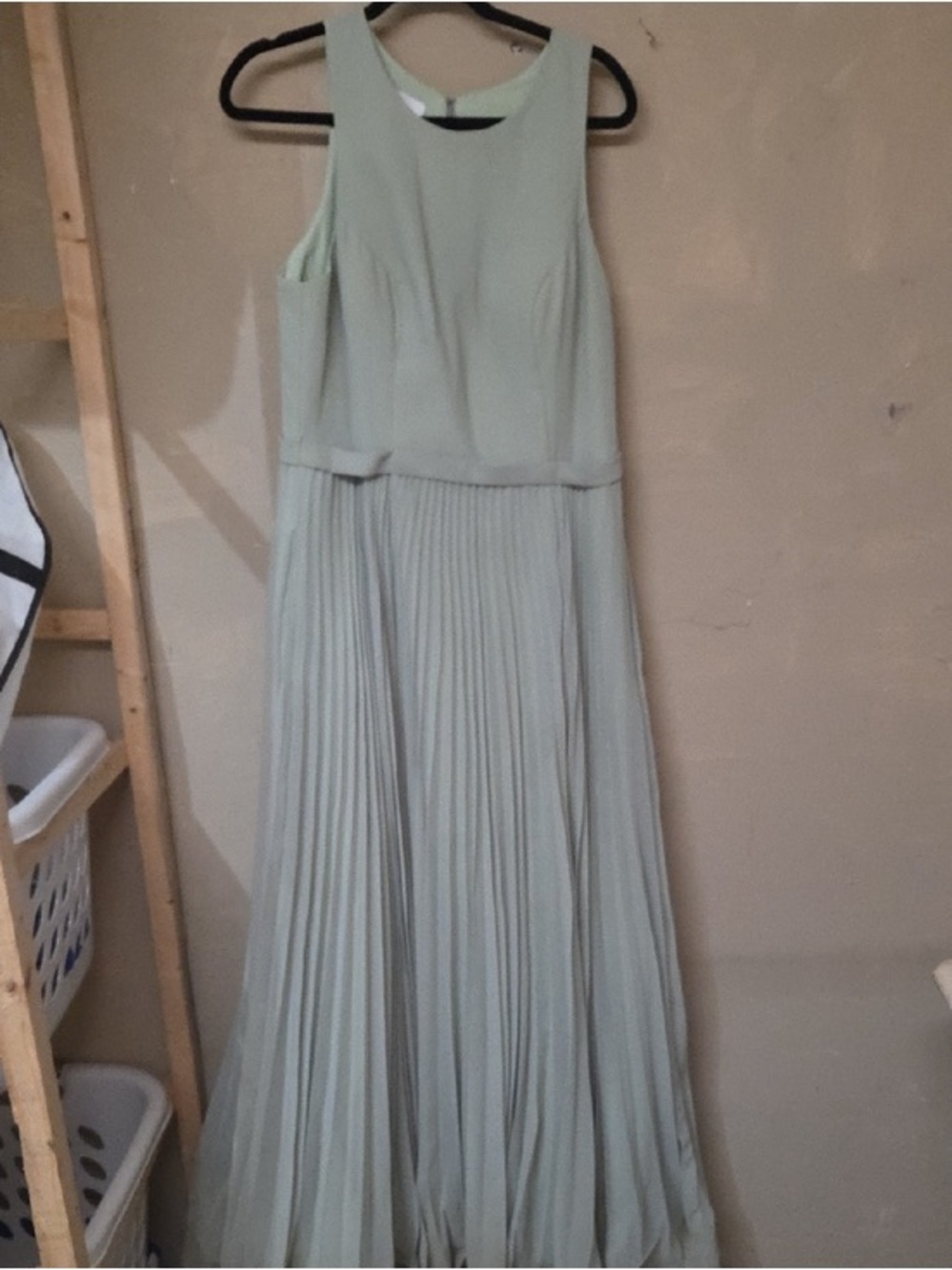 Sleeveless Pleated Maxi Dress in Sage Green